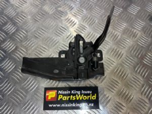 Isuzu MU-X UCS40 2020-on Bonnet Catch ( Lock )