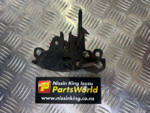 Nissan Navara D40 VSK 4WD 05/2010-2015 Bonnet Catch ( Lock )