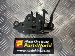 Nissan Xtrail T31 4WD 2008-2013 Bonnet Catch ( Lock )