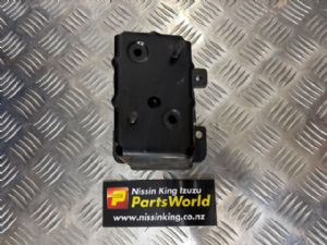 Nissan Leaf ZE1 2018-on RR Bumper Iron