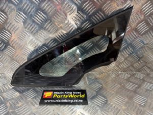 Nissan Leaf ZE0 2011-2016 LF Quarter Glass