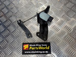 Nissan Navara D23 MNT 4WD 08/2015-2021 Headlight Leveling Sensor
