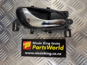 Nissan Navara D23 MNT 4WD 08/2015-2021 RR Door Interior Handle