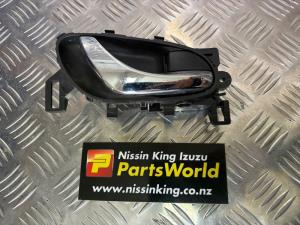 Nissan Bluebird Sylphy B17 2012-2016 RF Door Interior Handle