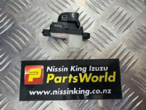 Nissan Navara D23L MNT 2021-2025 RR Window Switch