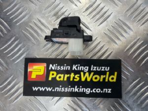 Nissan Xtrail T32 4WD 2013-2022 LR Window Switch