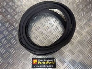 Nissan Bluebird Sylphy G11 2005-2010 Boot Lid Rubber