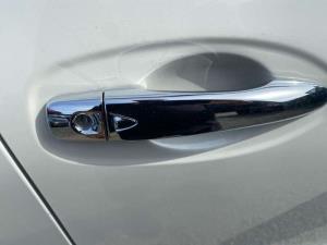 Nissan Xtrail T32 2013-2022 RF Door Exterior Handle (Smart Button) Type