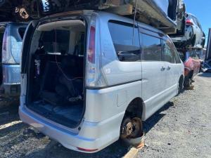Nissan Serena C26 2010-2014 R Tail Light