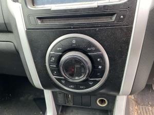 Isuzu D Max TFS85 4WD 2017--> Heater Controls
