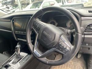 Isuzu MU-X UCS40 2020-on Steering Wheel