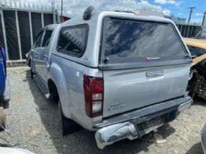 Isuzu D Max TFR85 2017--> LR Door Shell