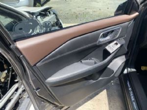Nissan Xtrail T33 4WD Hybrid 2022-on LF Door Trim Elec