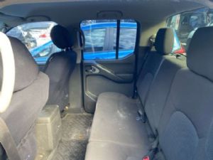 Nissan Navara D40 VSK 4WD 2006-04/2010 LR Seat Head Rest