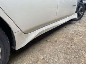 Nissan Leaf ZE1 2018-on R Side Skirt