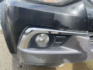 Isuzu MU-X UCS85 2017--> R Spotlight