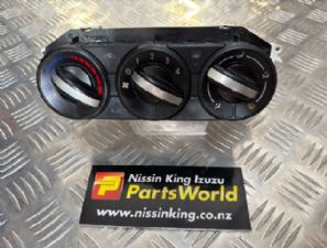 Nissan Navara D23L MNT 4WD 2021-2025 Heater Controls
