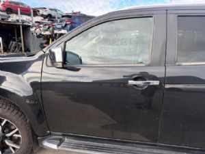 Isuzu MU-X UCS85 2017--> LF Door Shell