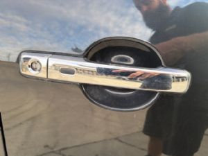 Isuzu MU-X UCS85 2017--> RF Door Exterior Handle