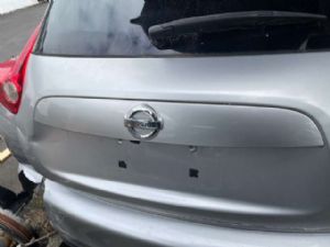Nissan Juke F15 2012-2014 Tailgate Garnish 1 Piece