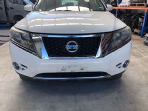 Nissan Pathfinder R52 2013-2021 4WD L Spotlight Bezel