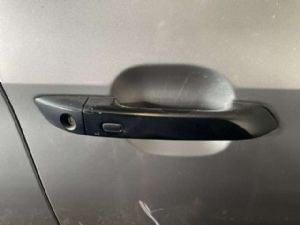 Isuzu D Max TFS40 4WD 2020-2022 RF Door Exterior Handle (Smart Button) Type