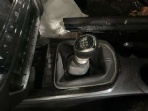 Isuzu D Max TFS40 4WD 2020-2022 Gear Knob (OEM)