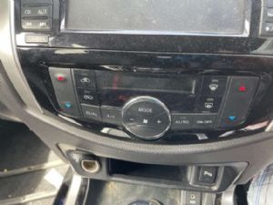 Nissan Navara D23 MNT 08/2015-2021 Heater Controls