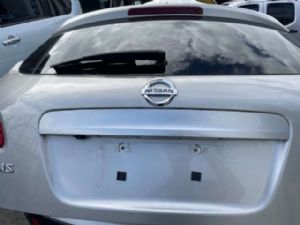 Nissan Dualis J10 02/07-08/09 Tailgate Garnish 1 Piece Non Smartlock