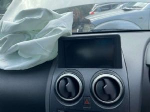 Nissan Dualis J10 02/07-08/09 DVD/NAV Screen