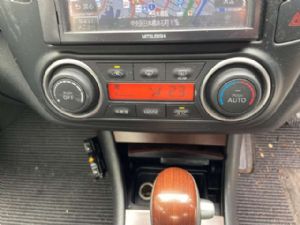 Nissan Bluebird Sylphy G11 2005-2010 Heater Controls