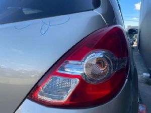 Nissan Tiida C11L 2008-2011 R Tail Light
