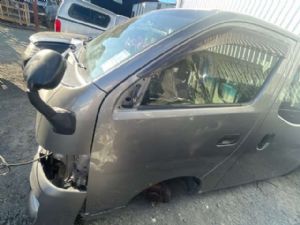 Nissan Caravan Homy E26 2012-2017 LF Door Shell