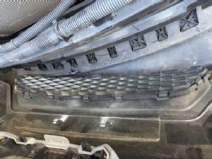 Nissan Xtrail T32 2013-2022 Front Bumper Grille