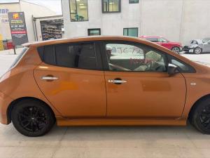 Nissan Leaf ZE0 2011-2016 R Side Skirt
