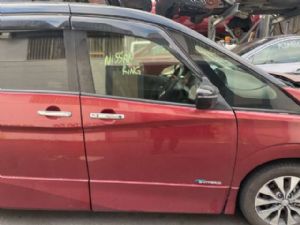 Nissan Serena C27 2016-2023 RF Door Shell