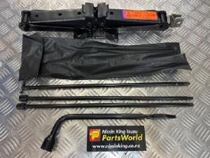 Nissan Navara D23 MNT 08/2015-2021 Jack Assembly