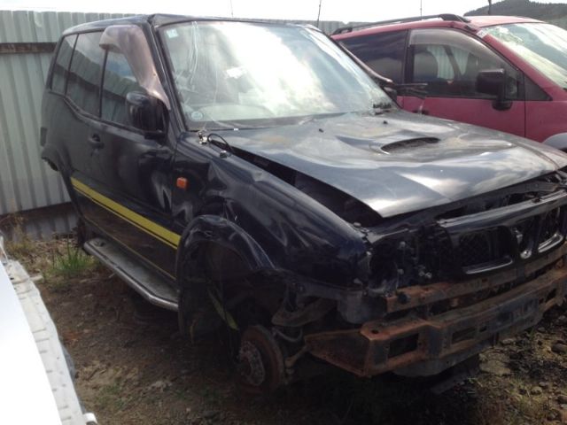 Nissan Mistral R20 1993-1996