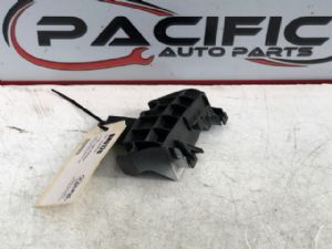 Lexus GS350 GS350 L Tail Light Retainer