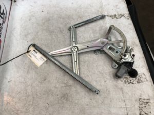 Toyota Hilux KUN26 11/2013-03/2015 LF Door Elec Regulator