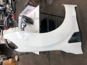 Ford Ranger PX 2011 - On RF Guard/Fender