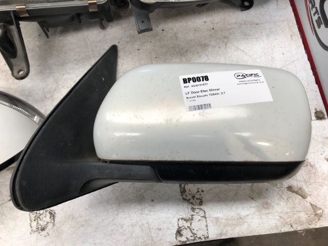 Suzuki Escudo TD54W LF Door Elec Mirror
