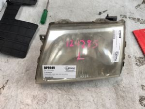 Toyota Hilux KZN165 4WD 99-02/05 L Headlight