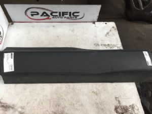 Ford Endura BC 2019-on LR Door Moulding
