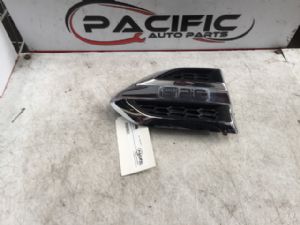 Ford Everest U375/UA 2015-on RF Guard Moulding