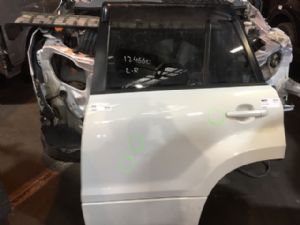 Suzuki Escudo Other LR Door Complete