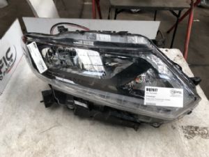 Nissan Xtrail T32 2013-2022 R Headlight