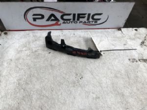 Toyota Hilux KUN26 4WD 11/2013-03/2015 RF Bumper Retainer