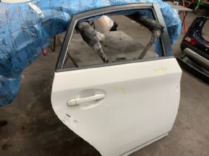 Toyota Prius ZVW30 09-15 RR Door Complete