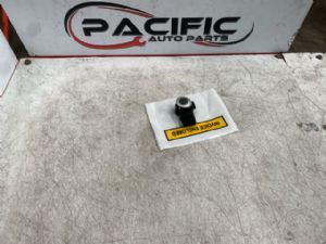 Toyota Prado KDJ150 11/09> Front Parking Sensor (LF Inner)